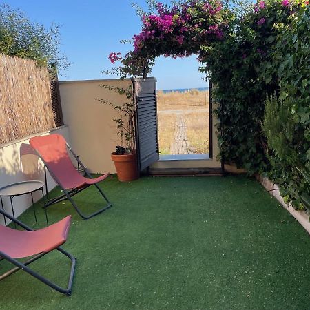 Beach Flat With Garden Castelldefels Buitenkant foto