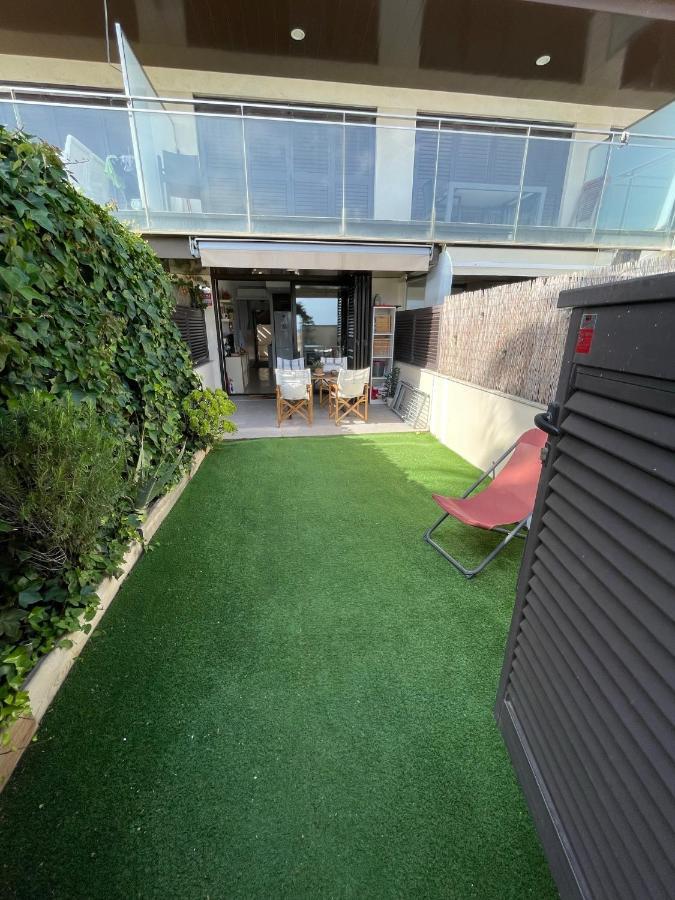 Beach Flat With Garden Castelldefels Buitenkant foto